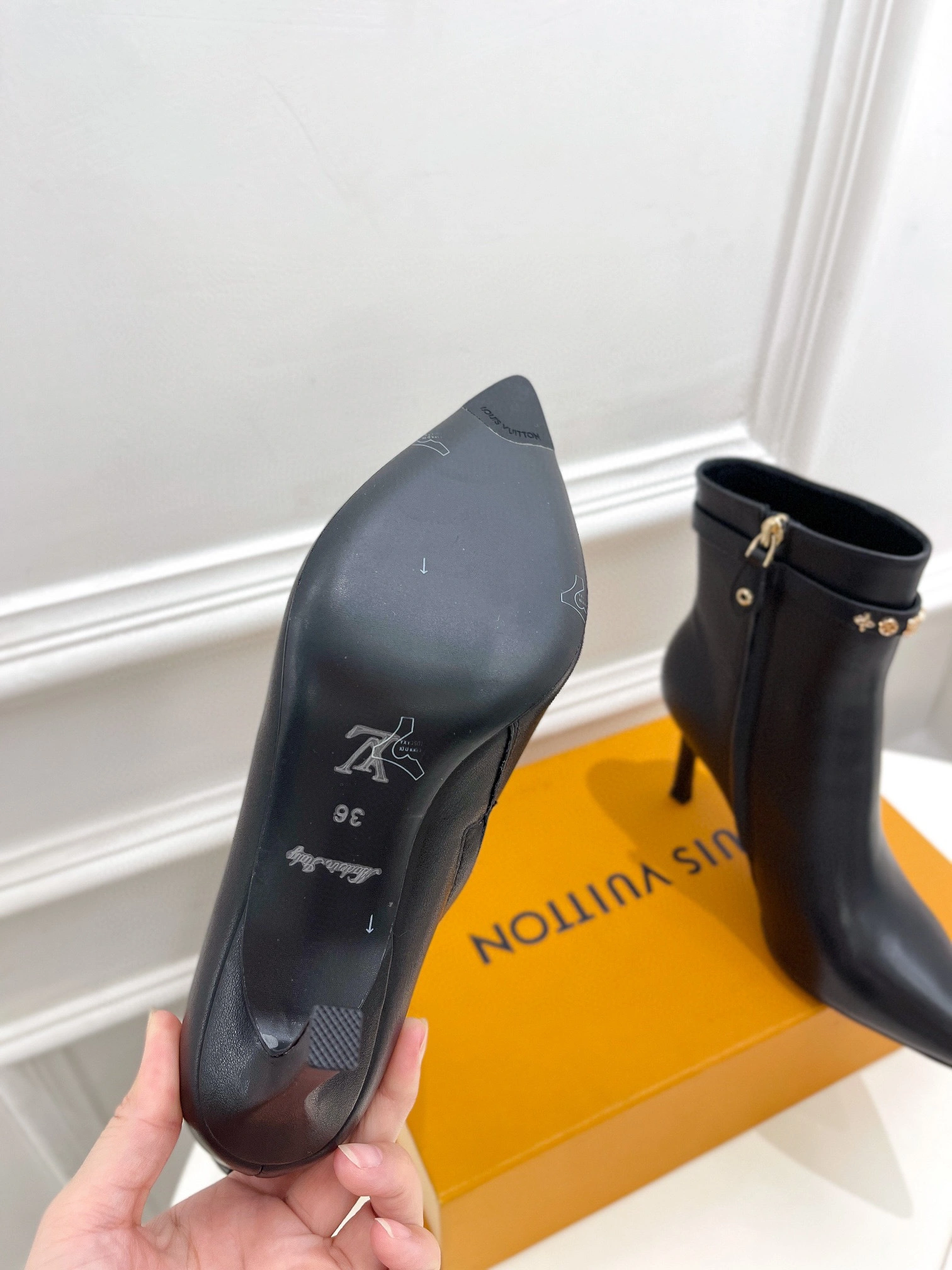 coco- 2022 Heel height：8.5cm cowhide Sheepskin item:B-X602J2451